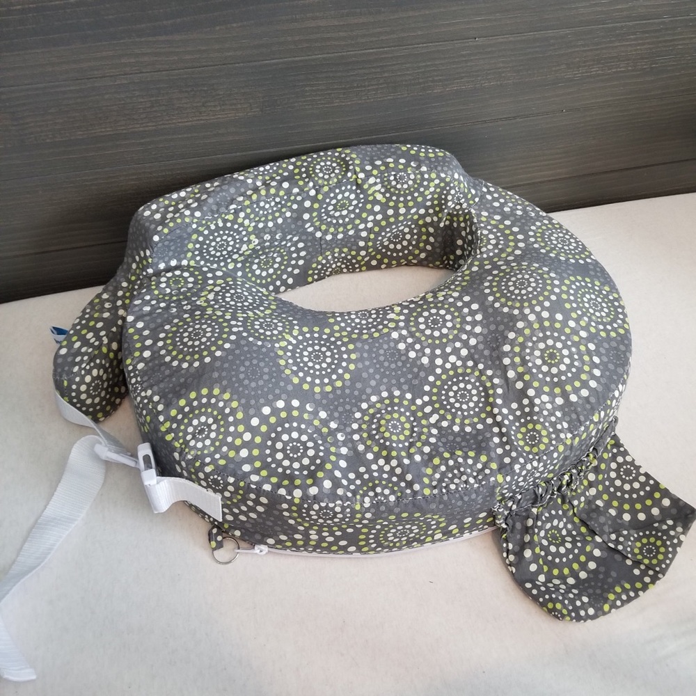 Brest friend nursing pillow